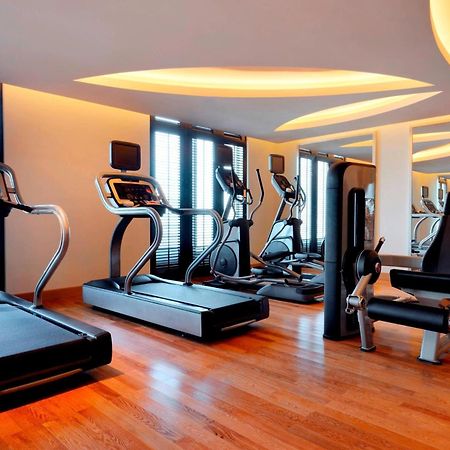Marriott Executive Apartments Al Jaddaf, Dubaï Extérieur photo The gym at the W Hotel in Dubai