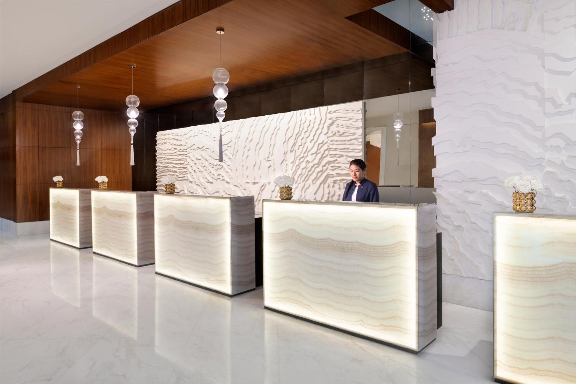 Marriott Executive Apartments Al Jaddaf, Dubaï Extérieur photo The lobby of the Ritz-Carlton, Dubai