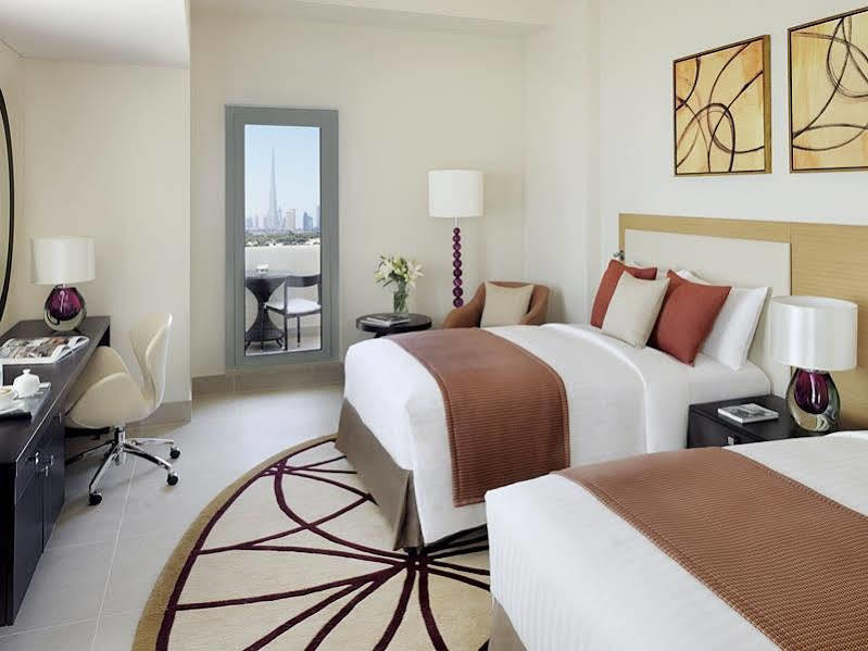 Marriott Executive Apartments Al Jaddaf, Dubaï Extérieur photo A room at the hotel